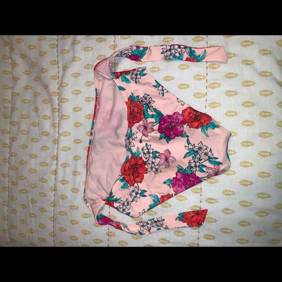 Bikini Bottoms - Picture 3 of 4